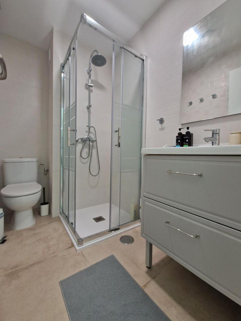 Charming Apartment In Alicante Near The Sea & City Center Ngoại thất bức ảnh